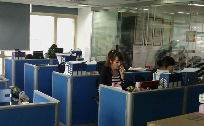 社群运营与线上推广协同策略：提升企业网络运营效率的实践方案